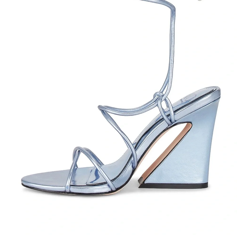 Elegant Blue Strappy Wedge Sandals - Picture 5 of 8